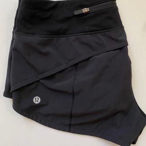 Lululemon Black Speed Short Size 6